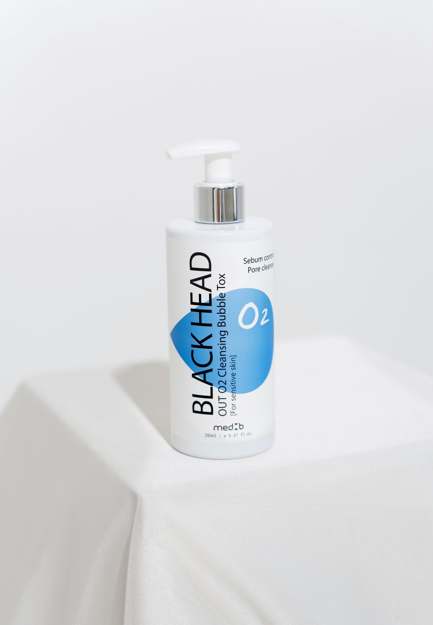 MedB Putojantis prausiklis valantis inkštirus / BLACK HEAD OUT O2 CLEANSING BUBBLE TOX, 280 ml- front